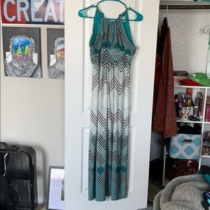 Maxi dress with a intricate design